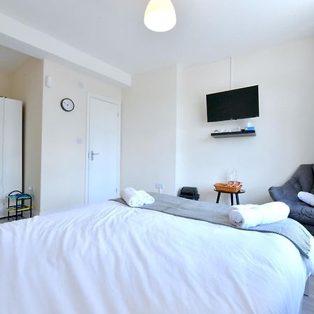 City Apartments Near Seven Sisters ลอนดอน ภายนอก รูปภาพ