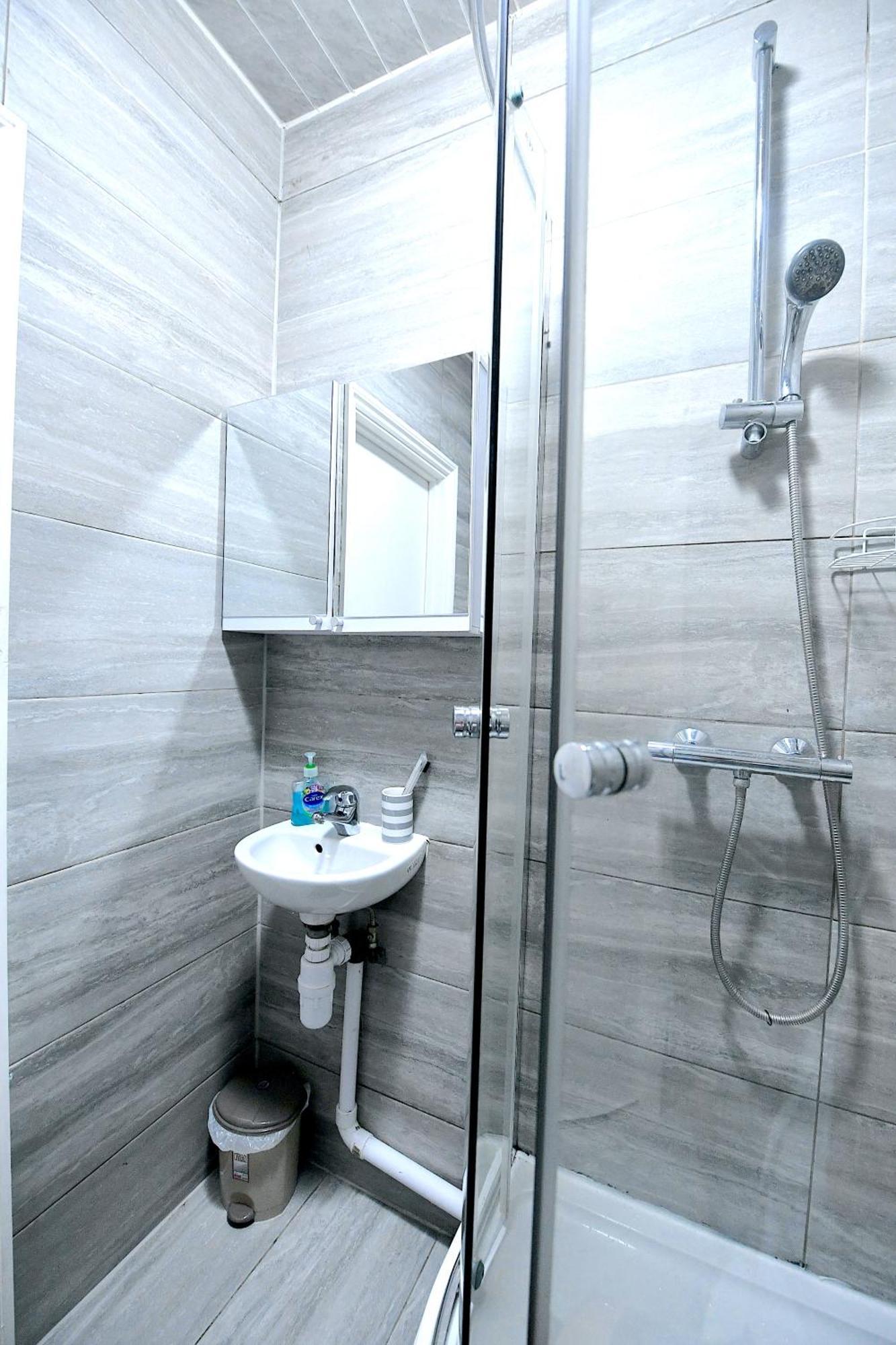 City Apartments Near Seven Sisters ลอนดอน ภายนอก รูปภาพ