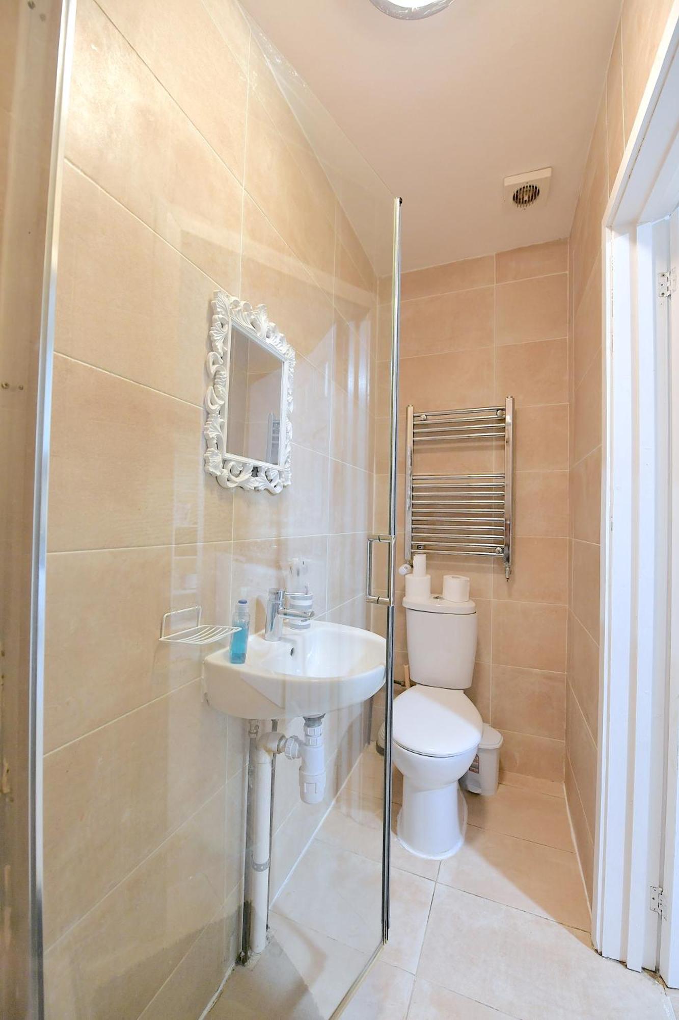 City Apartments Near Seven Sisters ลอนดอน ภายนอก รูปภาพ